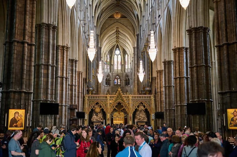 London: Ultimate One-Day Tour with Tower, Abbey & Cruise - Horse Guards Parade and Trafalgar Square