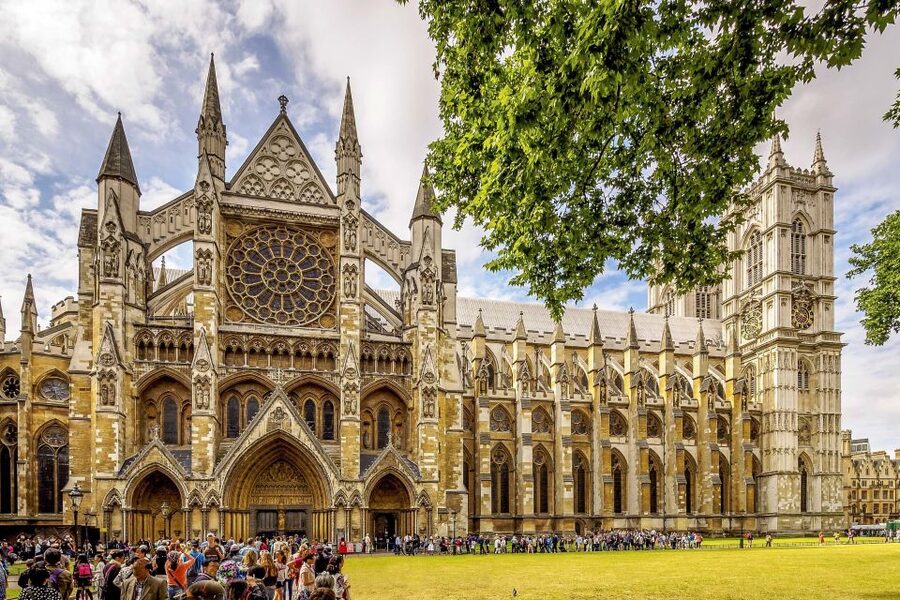 London: Vintage Bus Tour and London Eye Ticket - Who should book this London tour?