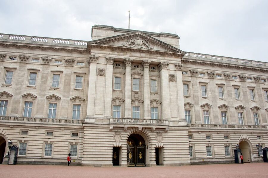 London: Vintage Bus Tour and London Eye Ticket - What the $130 price really covers
