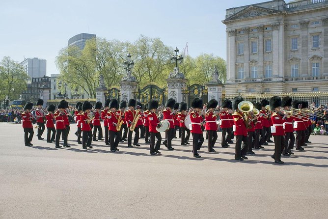 London Vintage Bus Tour Including River Thames Cruise with Optional Lunch - How much value do you get for $85.43?