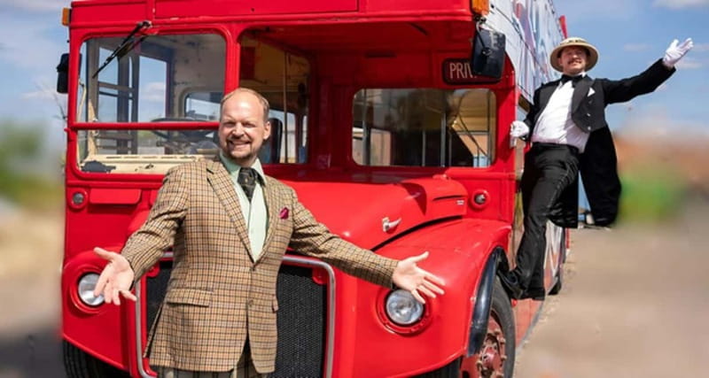 London Vintage Bus Tour: Live Comedy Sightseeing Show - Key points to know before booking