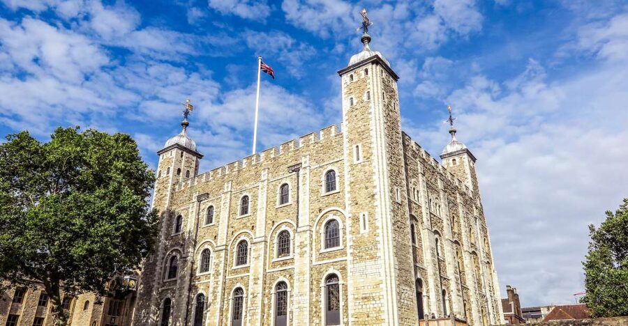 London: VIP Tower of London & Tower Bridge Early-Access Tour - Meeting at Tower Hill without a last-minute scramble