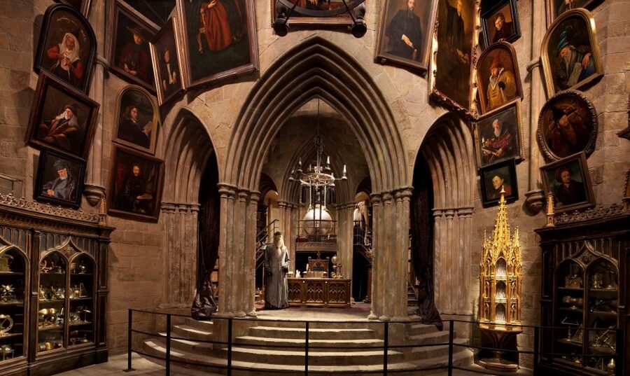 London: Warner Bros. Studio Tour with Hotel Pickup - A calmer start with Zone 1 hotel pickup