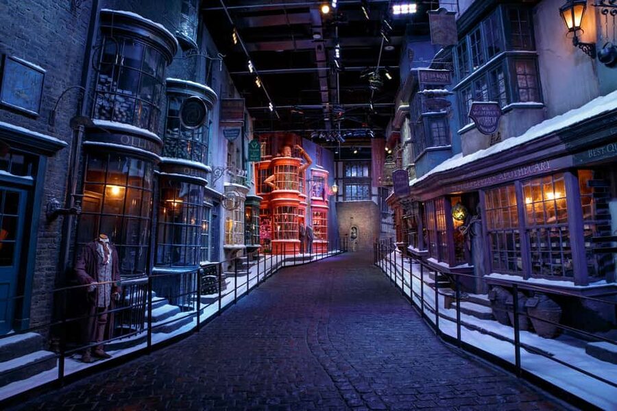 London: Warner Bros. Studio Tour with Return Transportation - Seven departure times, seven different kinds of day