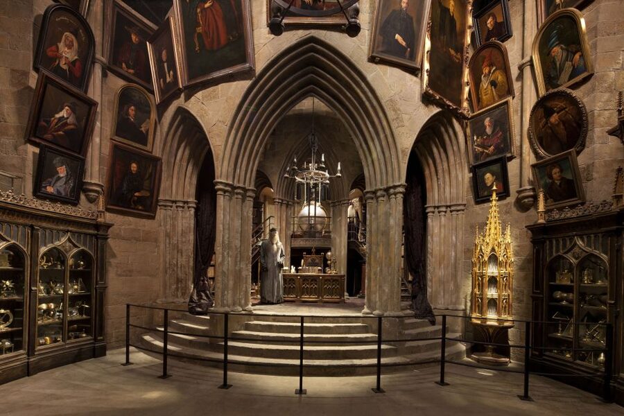 London: Warner Bros. Studio Tour with Return Transportation - Return to Bedford Way without guesswork
