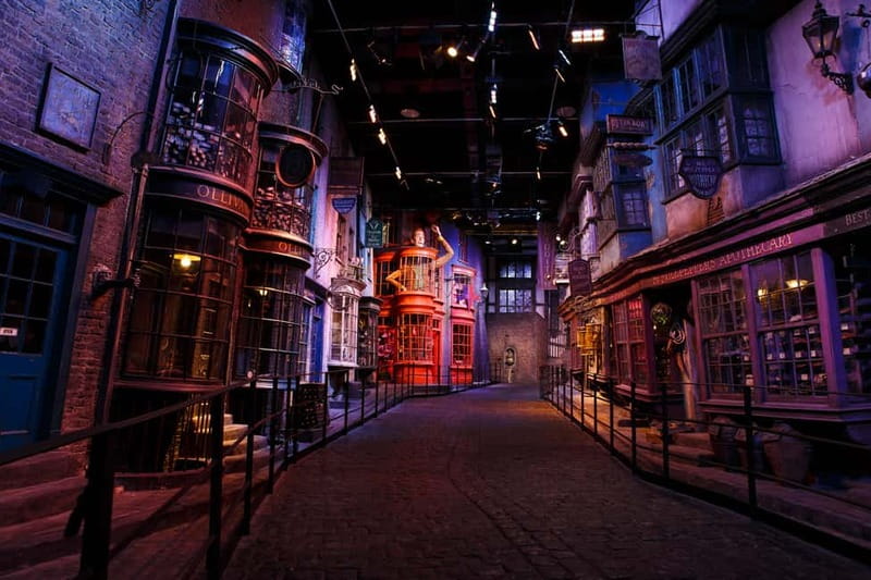 London: Warner Bros. Studio Tour with Transfers - The gift shops and the final half of the visit