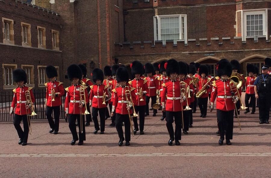 London: Westminster Walking Tour & Westminster Abbey Visit - Horse Guards Parade, Whitehall, and Downing Street