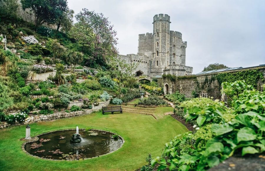 London: Windsor, Stonehenge, Bath, and Roman Baths Day Trip - Inside the Roman Baths