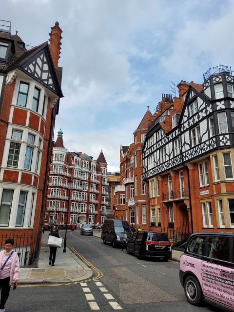 Luxury Private Tour in London with Lunch - Bridges, the Thames, and modern London