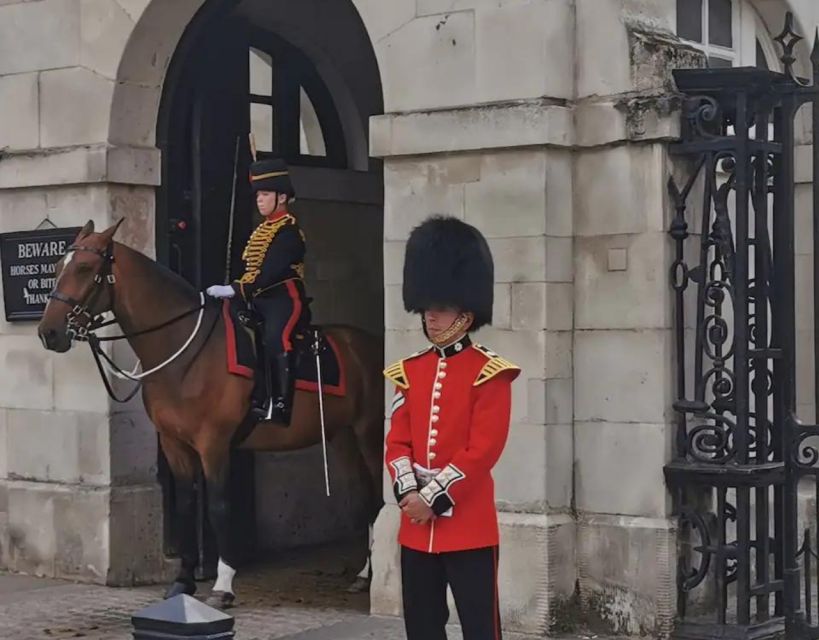 Luxury Private Tour in London with Lunch - What to bring and how to pace yourself