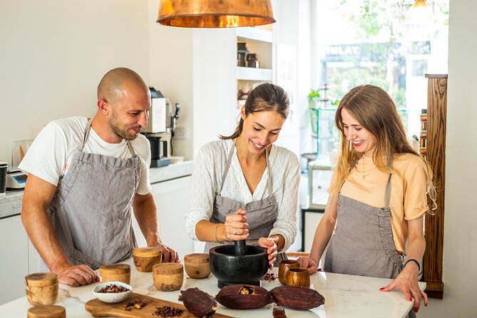 Make Your own Amazing Chocolate in Notting Hill - Tasting cacao from different parts of the world