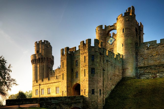 Oxford, Stratford, Cotswolds & Warwick Castle Tour from London - One day, four famous names beyond London