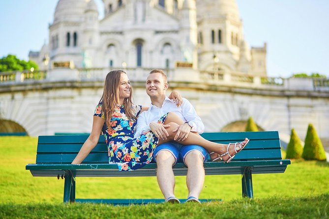 Paris by Rail with Sightseeing Bus and River Cruise - Finding the sightseeing bus in Paris