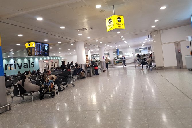 Private Arrival Transfer from Heathrow Airport to London - Vehicle comfort and luggage limits