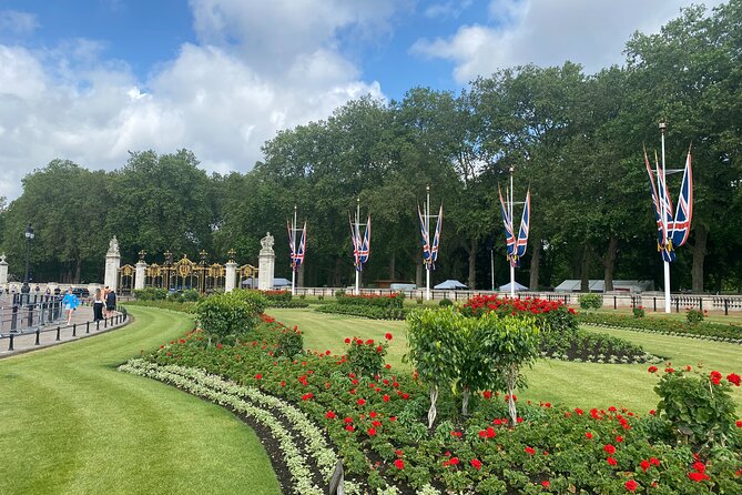 Private Day Tours in London - Abbey Road and the final West End stops