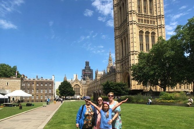 Private London Highlights Tour in a Black Cab: 2, 4, or 6 Hours - The two-hour route: a fast look at royal London