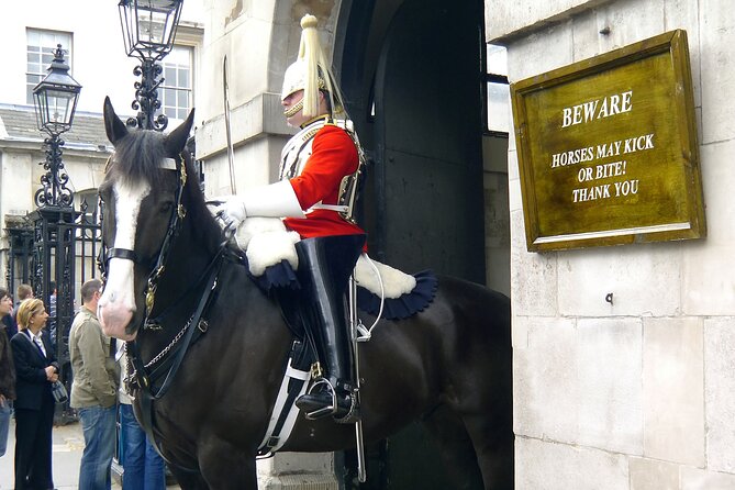 Private Tour: Black Taxi Tour of London - A few practical limitations to keep in mind