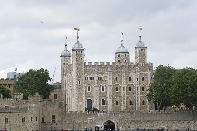 Private Tour of The Tower of London - Meeting at Tower Hill and entering through the fortress gates