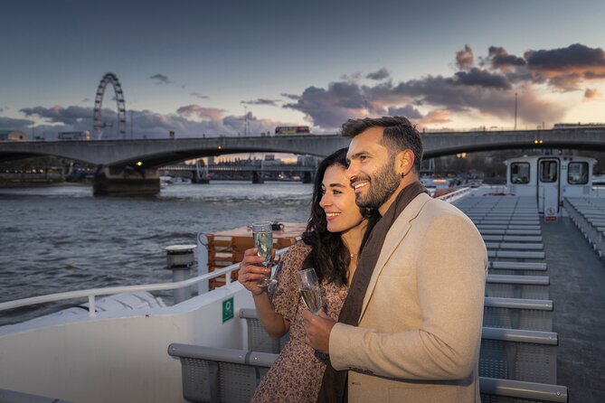 River Thames Evening Cruise with Sparkling wine and Canapés - Why London looks better from the Thames at sunset
