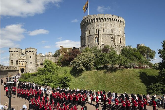 Royal Windsor Afternoon Tour from London - Windsor Castle: royal rooms with a strict clock