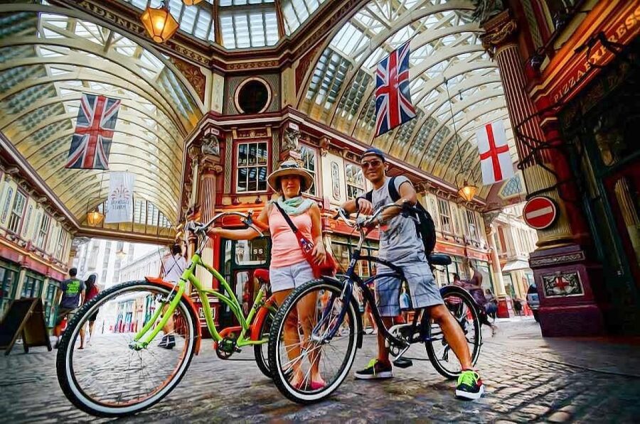Secret London Tour by Bike - Riding through the East End and old dock country