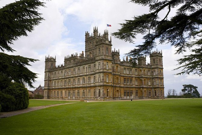 Shared Group Downton Abbey and Highclere Castle Tour from London - Why this Downton Abbey day trip works