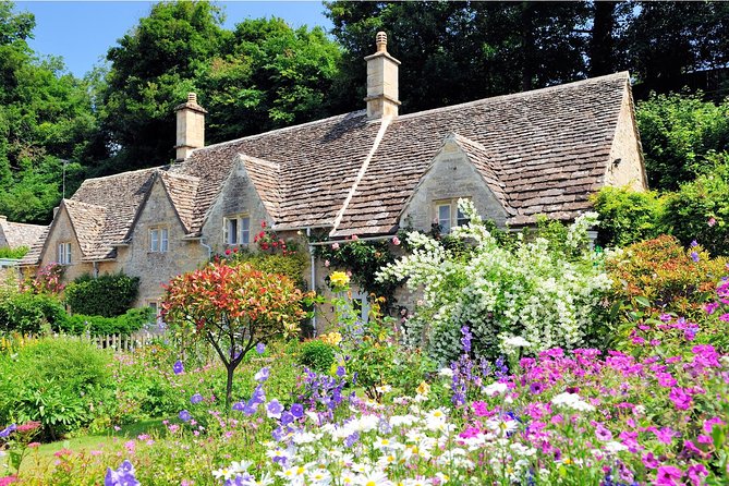 Small Group Cotswolds Villages, Stratford and Oxford Day Tour from London - Should you book the Stratford, Cotswolds, and Oxford tour?