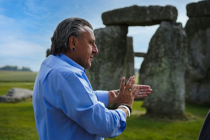 Small-Group Day Trip to Stonehenge, Bath and Windsor from London - Guides can make the difference between a good day and a rushed one