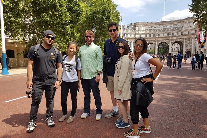 St Pauls Cathedral & See Over 30 Top London Sights Tour - London Bridge and the final city panorama