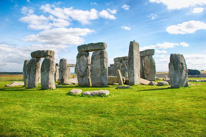 Stonehenge and Bath Day Guided Tour from London - Why this pairing works from London