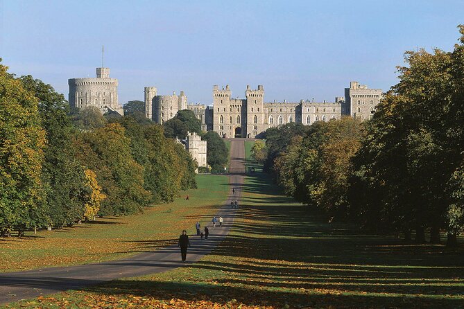 Stonehenge and Windsor from London - Windsor Castle: royal rooms, chapel, and royal tombs