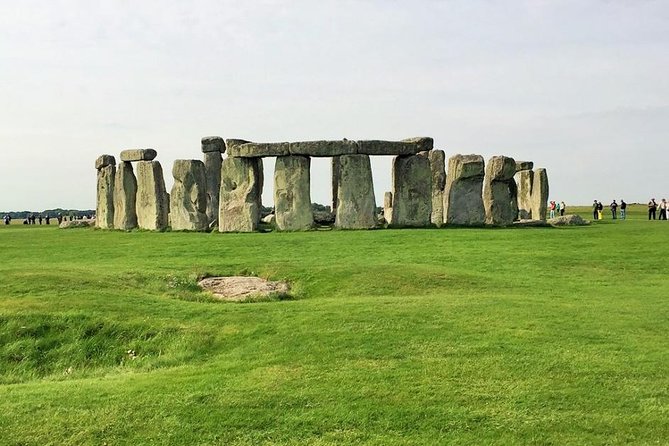 Stonehenge & Bath Day Tour from London including Admission - Jane Austen, food, and free time in Bath