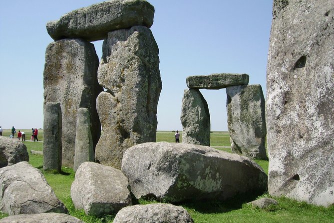 Stonehenge Half-Day Tour from London with Admission - The coach ride to Salisbury Plain