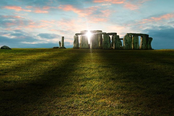 Stonehenge Inner Circle Private Tour from London with Bath Visit - The early start or late finish matters