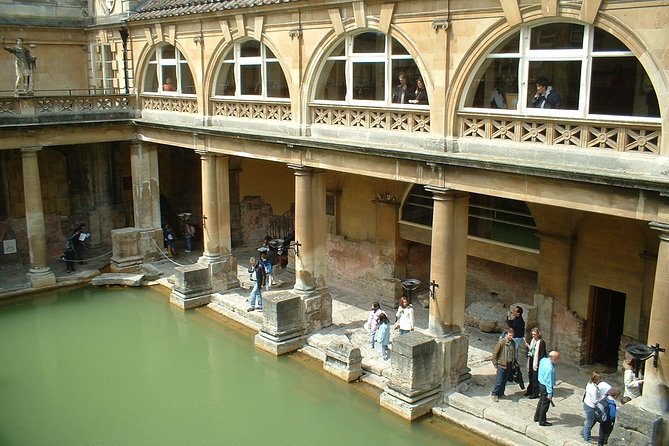 Stonehenge, Windsor Castle, and Bath from London - How to manage the pace