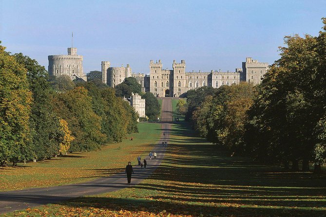 Stonehenge, Windsor Castle, and Bath from London - Who should book this experience?