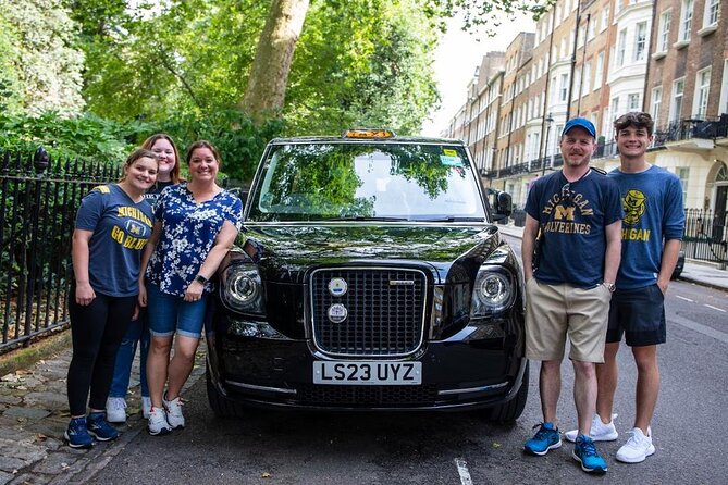 The Premier Classic London: Private 4-Hour Tour in a Black Cab - Piccadilly Circus, Trafalgar Square, Hyde Park, and the West End