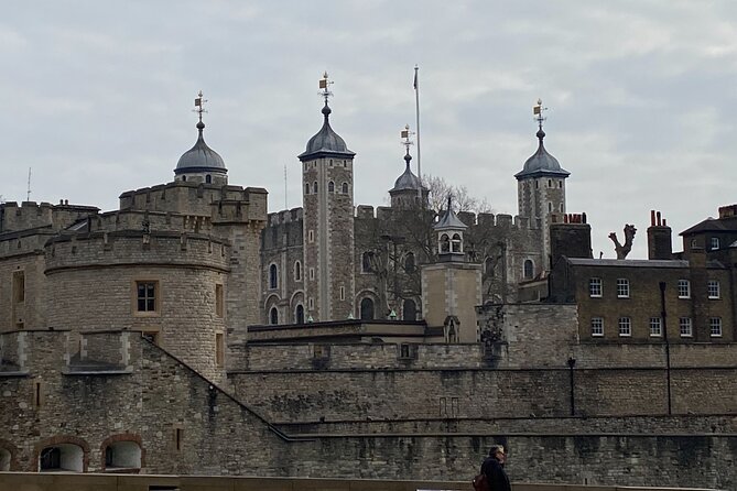 The Tower of London - Small Group Tour with a Local Expert - Pace, weather, and physical effort