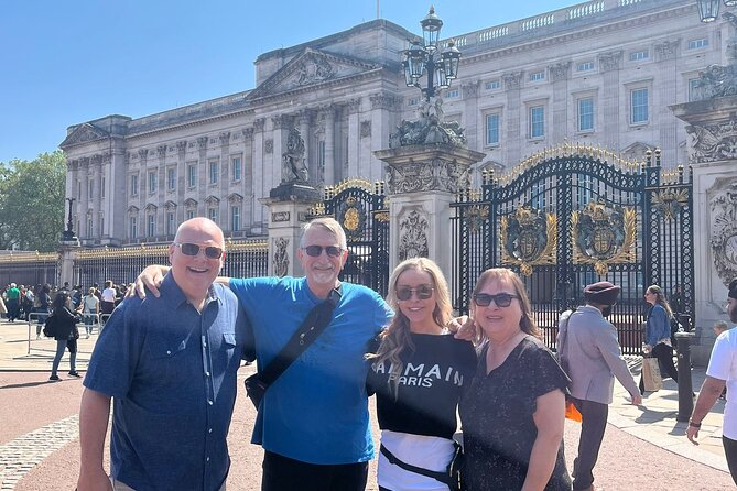 The Ultimate 6-hour Private Tour of London in an Iconic Black Cab - Buckingham Palace and the royal quarter