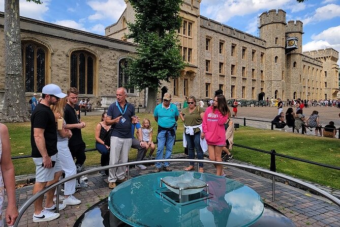 Tower of London: Guided Tour with Thames River Cruise - Who will enjoy this Tower of London tour most?