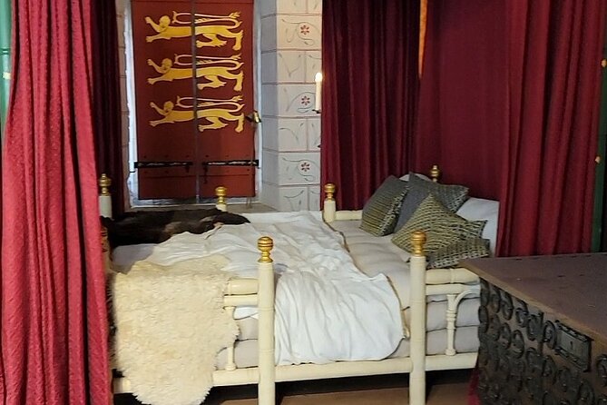 Tower of London: Guided Tour with Thames River Cruise - My recommendation