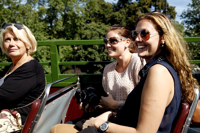 Vintage London Bus Tour Including Cruise with London Eye Option - Westminster, Parliament, and Whitehall from the bus