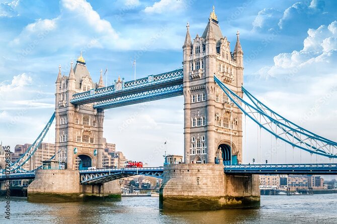 VIP Early Access: Opening Ceremony Tower of London & Bridge Entry - Who will enjoy this morning most?