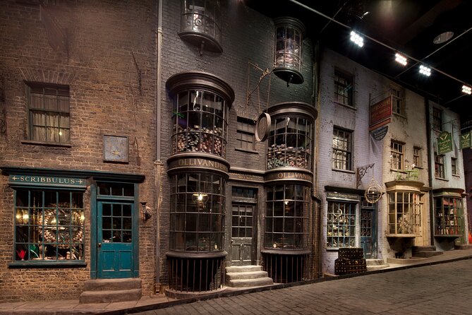 Warner Bros. Studio Tour London - The Making of Harry Potter and Oxford Day Trip - Four hours among the Hogwarts sets