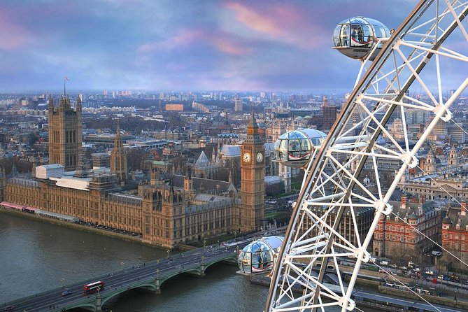 Westminster 3 Hour Walking Tour and Visit of Churchill War Rooms - Trafalgar Square and the royal route