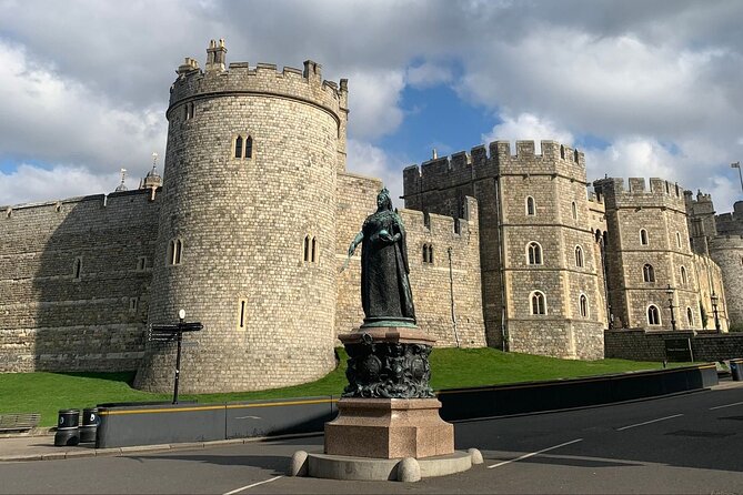 Windsor Castle Half Day Trip from London by Luxury Coach - Entering Windsor Castle with a pre-booked ticket